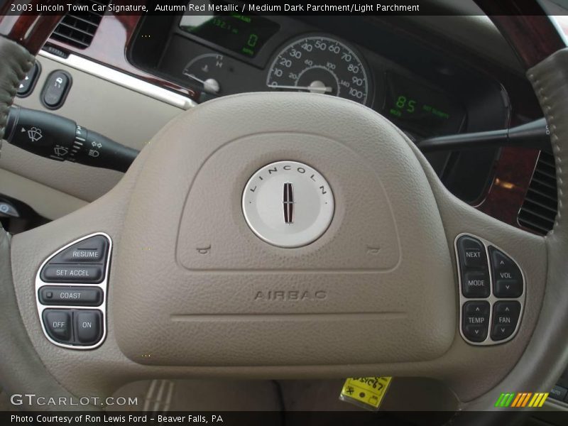 Autumn Red Metallic / Medium Dark Parchment/Light Parchment 2003 Lincoln Town Car Signature
