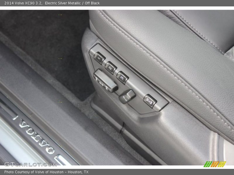 Electric Silver Metallic / Off Black 2014 Volvo XC90 3.2