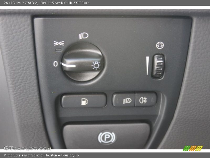 Electric Silver Metallic / Off Black 2014 Volvo XC90 3.2
