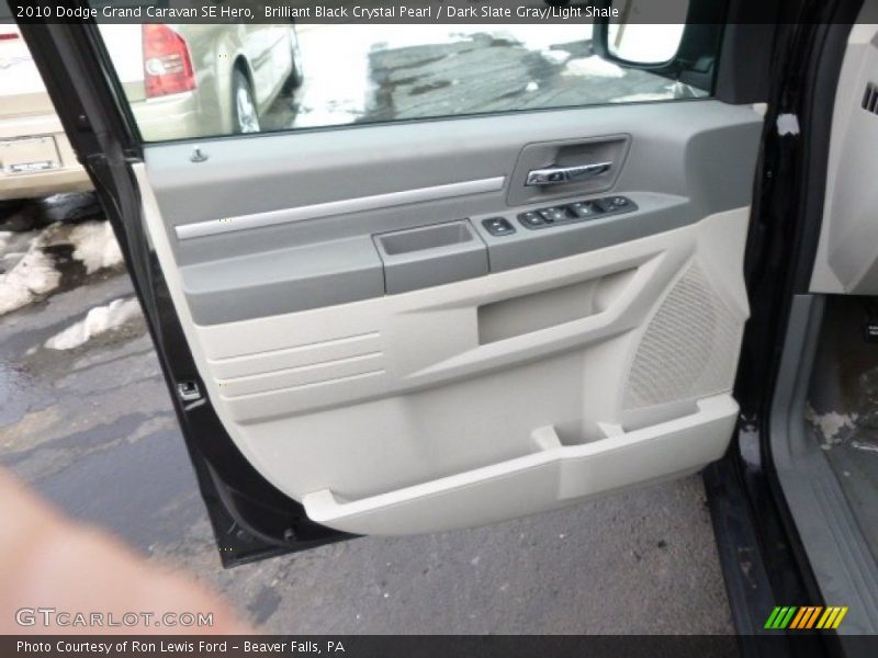Brilliant Black Crystal Pearl / Dark Slate Gray/Light Shale 2010 Dodge Grand Caravan SE Hero
