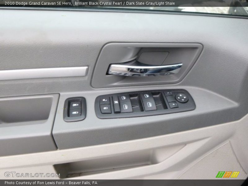 Brilliant Black Crystal Pearl / Dark Slate Gray/Light Shale 2010 Dodge Grand Caravan SE Hero