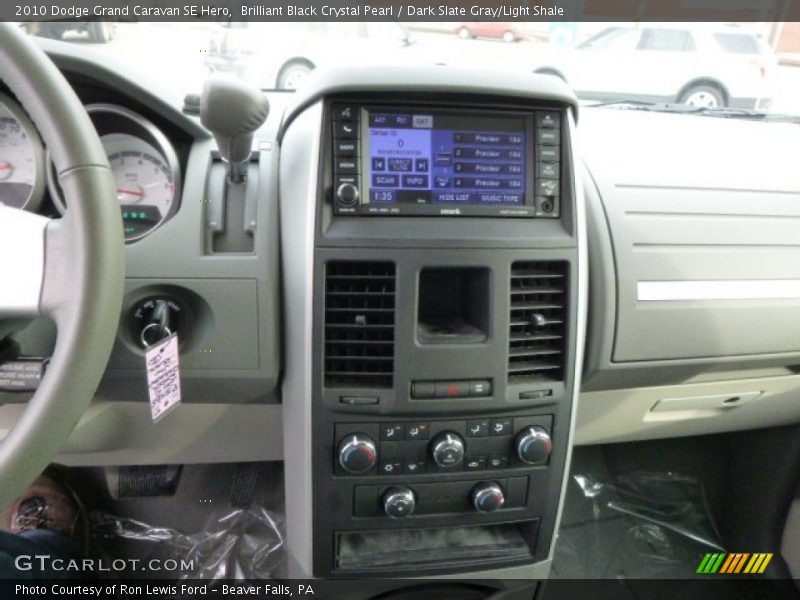 Brilliant Black Crystal Pearl / Dark Slate Gray/Light Shale 2010 Dodge Grand Caravan SE Hero
