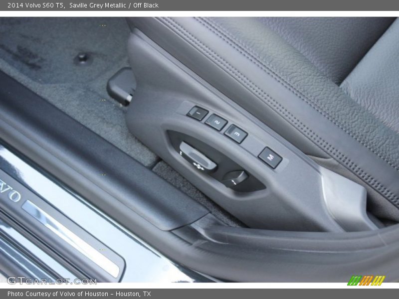 Saville Grey Metallic / Off Black 2014 Volvo S60 T5
