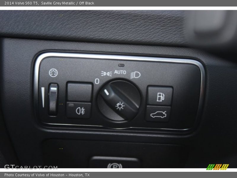 Saville Grey Metallic / Off Black 2014 Volvo S60 T5