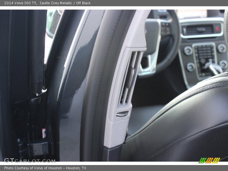 Saville Grey Metallic / Off Black 2014 Volvo S60 T5