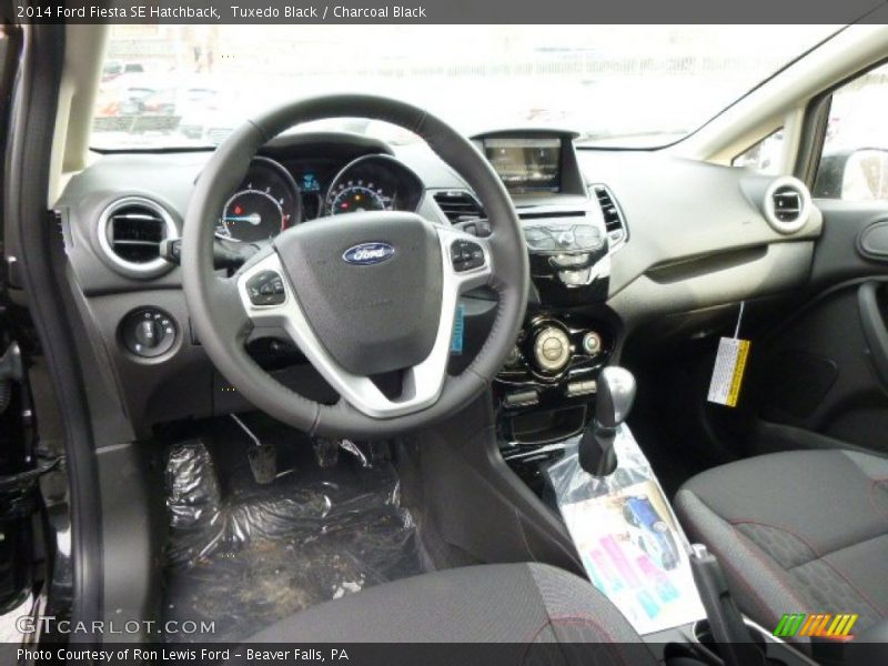 Tuxedo Black / Charcoal Black 2014 Ford Fiesta SE Hatchback