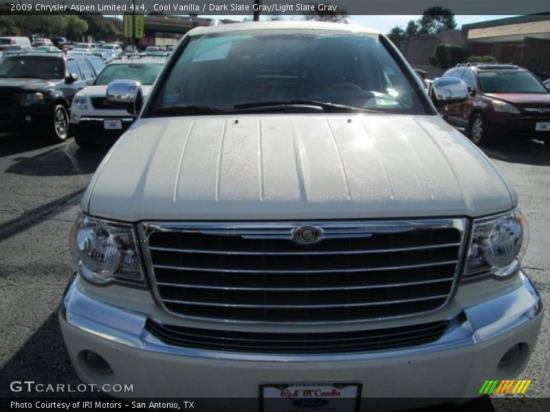 Cool Vanilla / Dark Slate Gray/Light Slate Gray 2009 Chrysler Aspen Limited 4x4