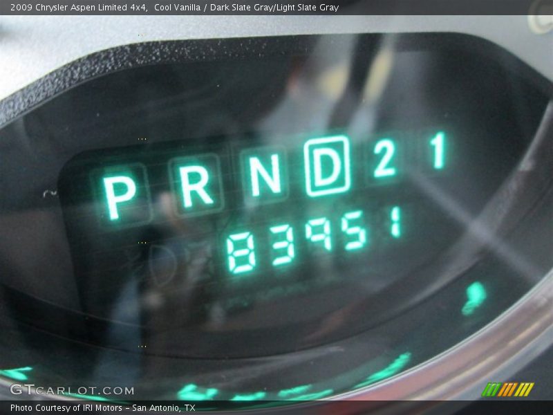 Cool Vanilla / Dark Slate Gray/Light Slate Gray 2009 Chrysler Aspen Limited 4x4