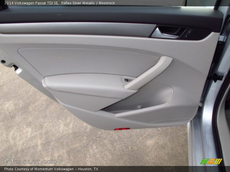 Reflex Silver Metallic / Moonrock 2014 Volkswagen Passat TDI SE