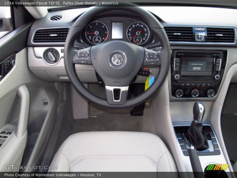 Reflex Silver Metallic / Moonrock 2014 Volkswagen Passat TDI SE