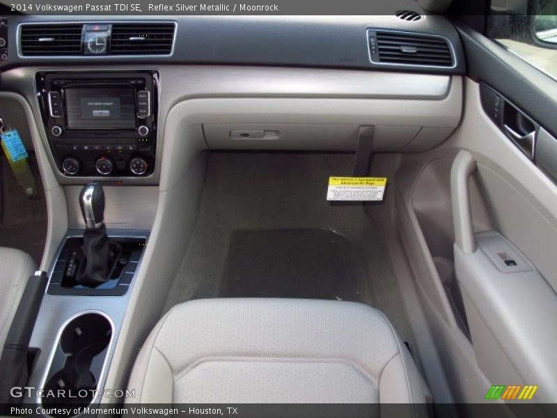 Reflex Silver Metallic / Moonrock 2014 Volkswagen Passat TDI SE