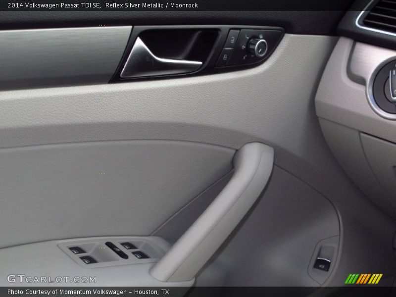 Reflex Silver Metallic / Moonrock 2014 Volkswagen Passat TDI SE