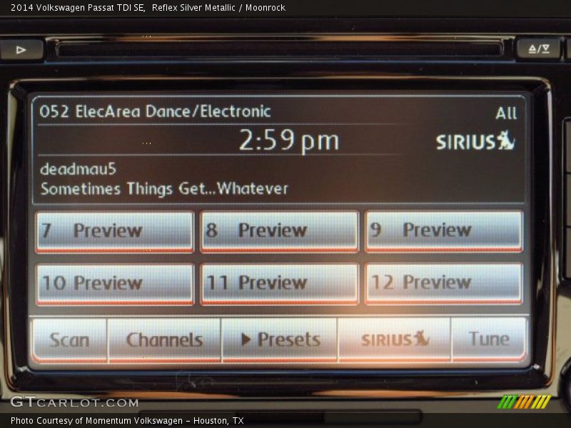 Reflex Silver Metallic / Moonrock 2014 Volkswagen Passat TDI SE