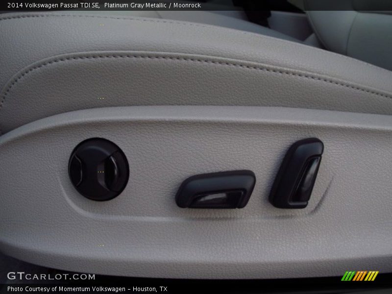Platinum Gray Metallic / Moonrock 2014 Volkswagen Passat TDI SE