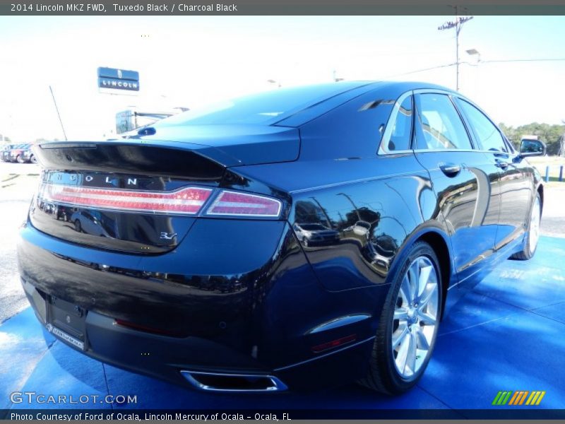 Tuxedo Black / Charcoal Black 2014 Lincoln MKZ FWD