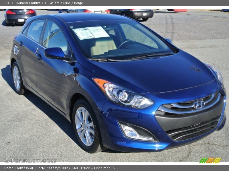 Front 3/4 View of 2013 Elantra GT