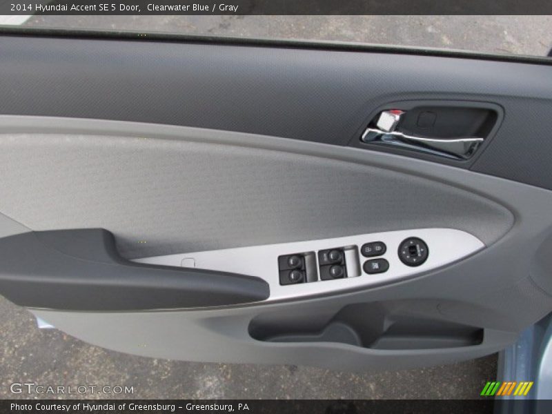Clearwater Blue / Gray 2014 Hyundai Accent SE 5 Door
