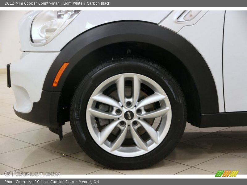 Light White / Carbon Black 2012 Mini Cooper Countryman