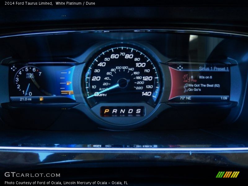 White Platinum / Dune 2014 Ford Taurus Limited