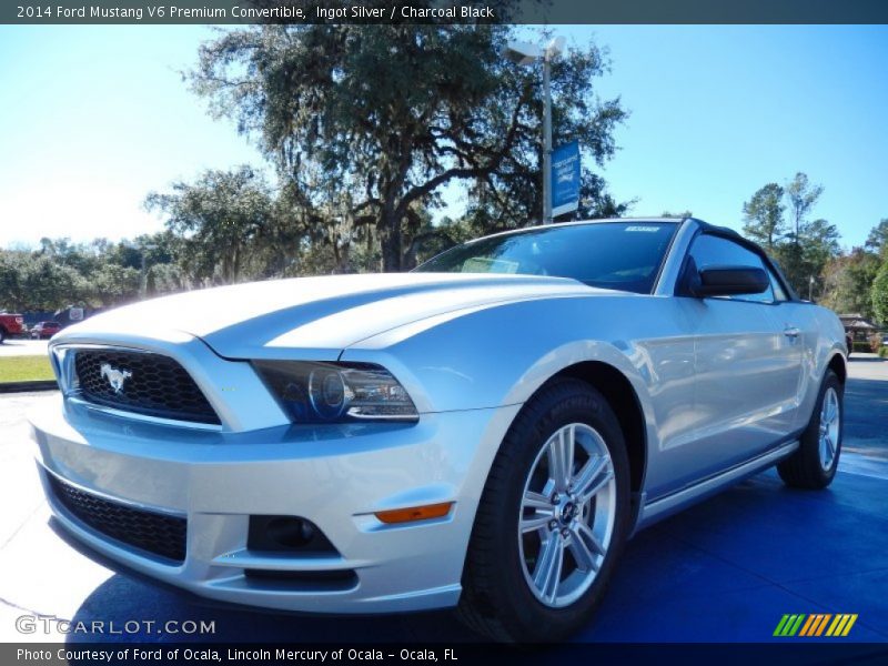 Front 3/4 View of 2014 Mustang V6 Premium Convertible