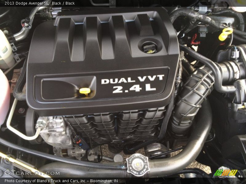 Black / Black 2013 Dodge Avenger SE