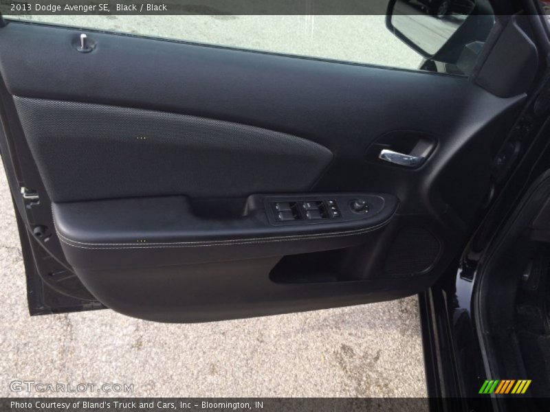 Black / Black 2013 Dodge Avenger SE