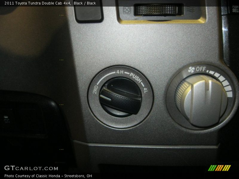 Black / Black 2011 Toyota Tundra Double Cab 4x4