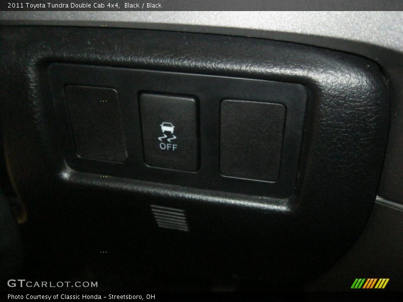 Black / Black 2011 Toyota Tundra Double Cab 4x4