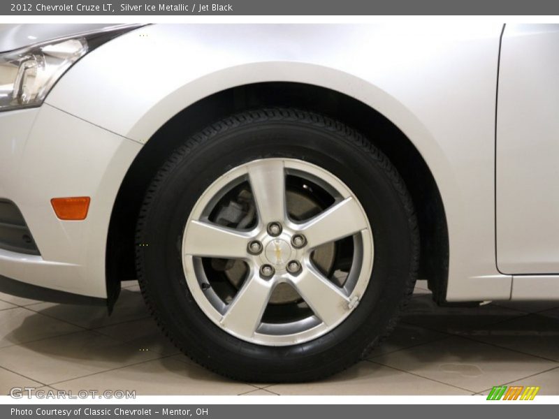 Silver Ice Metallic / Jet Black 2012 Chevrolet Cruze LT