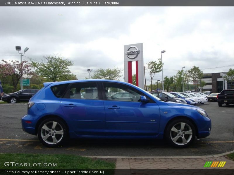 Winning Blue Mica / Black/Blue 2005 Mazda MAZDA3 s Hatchback