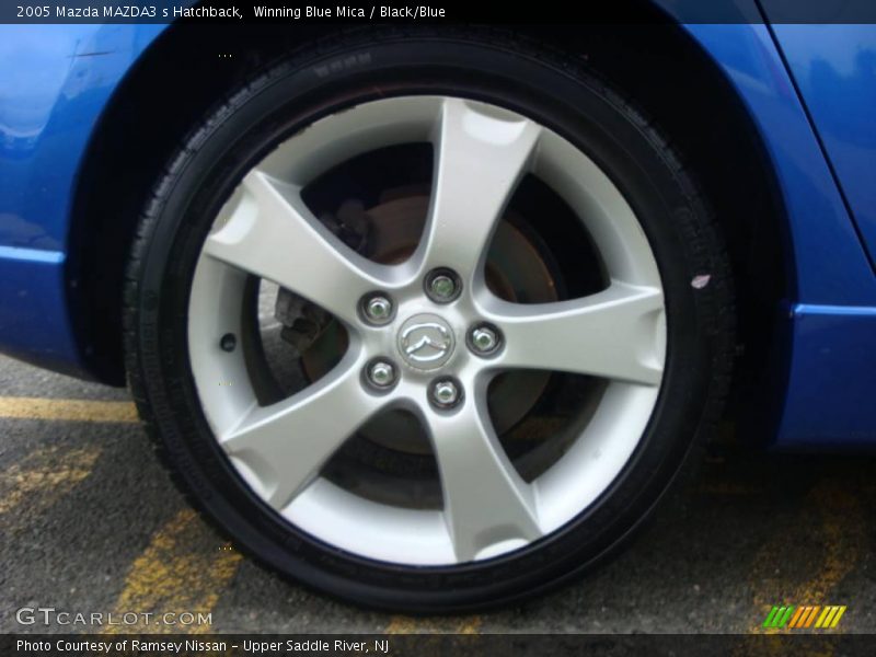 Winning Blue Mica / Black/Blue 2005 Mazda MAZDA3 s Hatchback