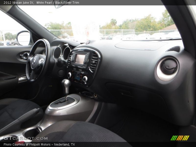 White Pearl / Black/Silver Trim 2012 Nissan Juke SV