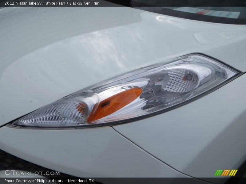 White Pearl / Black/Silver Trim 2012 Nissan Juke SV