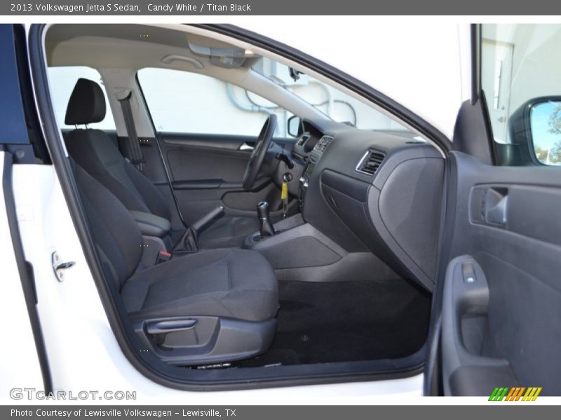 Candy White / Titan Black 2013 Volkswagen Jetta S Sedan