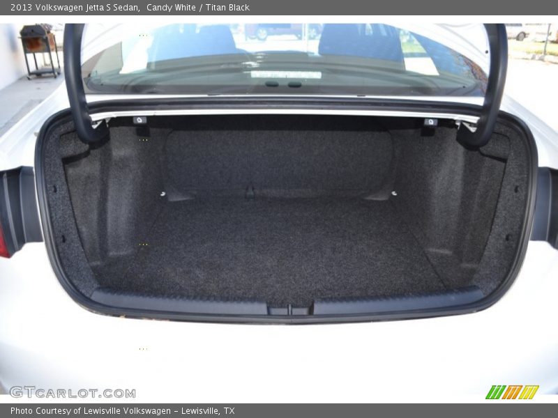 Candy White / Titan Black 2013 Volkswagen Jetta S Sedan