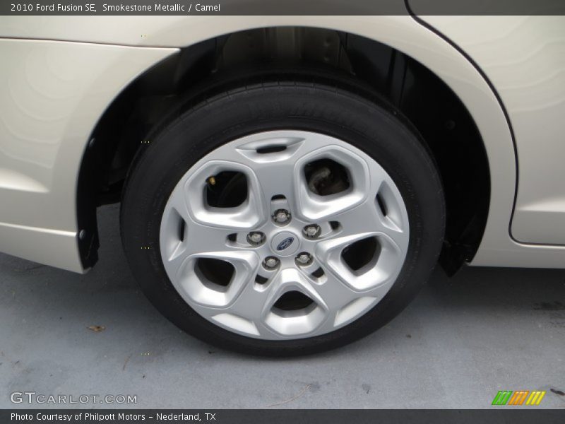 Smokestone Metallic / Camel 2010 Ford Fusion SE