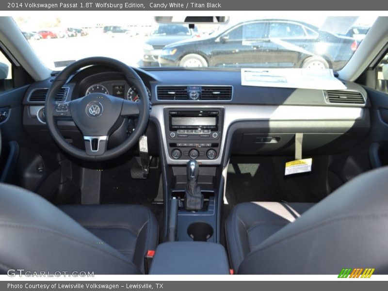 Candy White / Titan Black 2014 Volkswagen Passat 1.8T Wolfsburg Edition