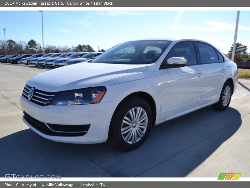 Candy White / Titan Black 2014 Volkswagen Passat 1.8T S