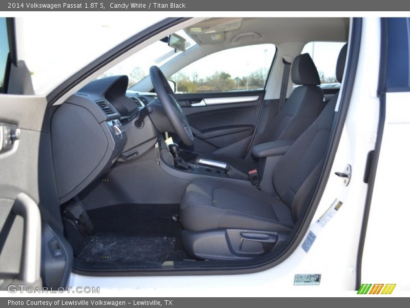 Candy White / Titan Black 2014 Volkswagen Passat 1.8T S