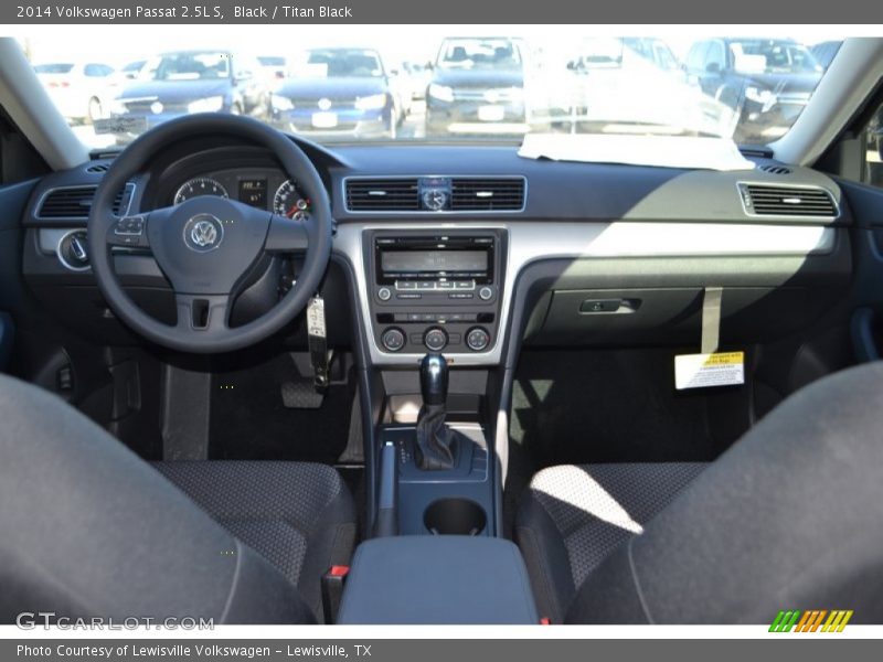 Black / Titan Black 2014 Volkswagen Passat 2.5L S