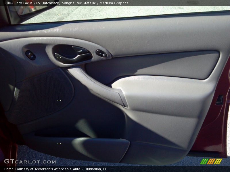Sangria Red Metallic / Medium Graphite 2004 Ford Focus ZX5 Hatchback