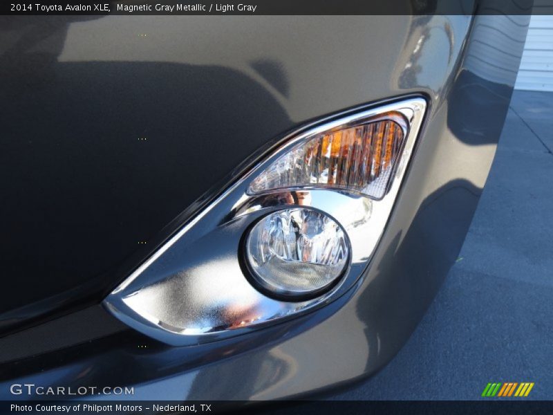 Magnetic Gray Metallic / Light Gray 2014 Toyota Avalon XLE