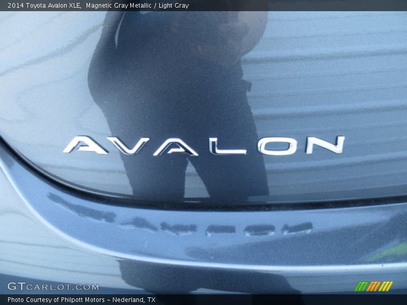Magnetic Gray Metallic / Light Gray 2014 Toyota Avalon XLE