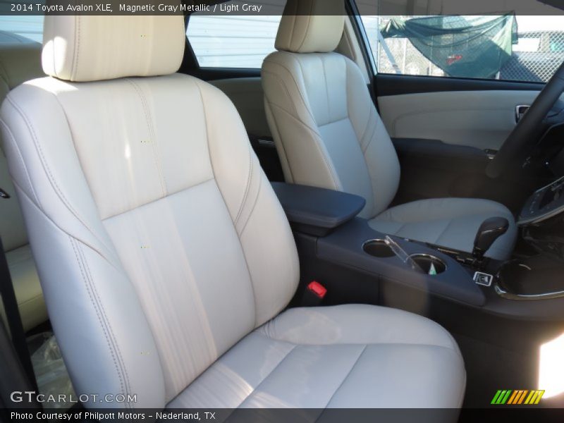 Magnetic Gray Metallic / Light Gray 2014 Toyota Avalon XLE