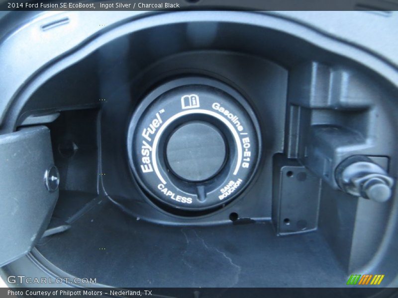 Ingot Silver / Charcoal Black 2014 Ford Fusion SE EcoBoost