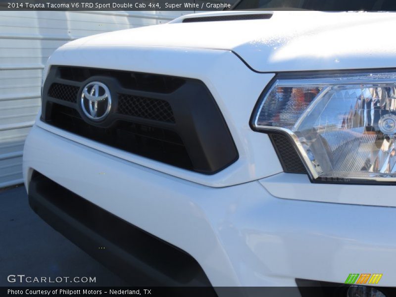 Super White / Graphite 2014 Toyota Tacoma V6 TRD Sport Double Cab 4x4