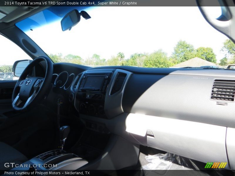 Super White / Graphite 2014 Toyota Tacoma V6 TRD Sport Double Cab 4x4