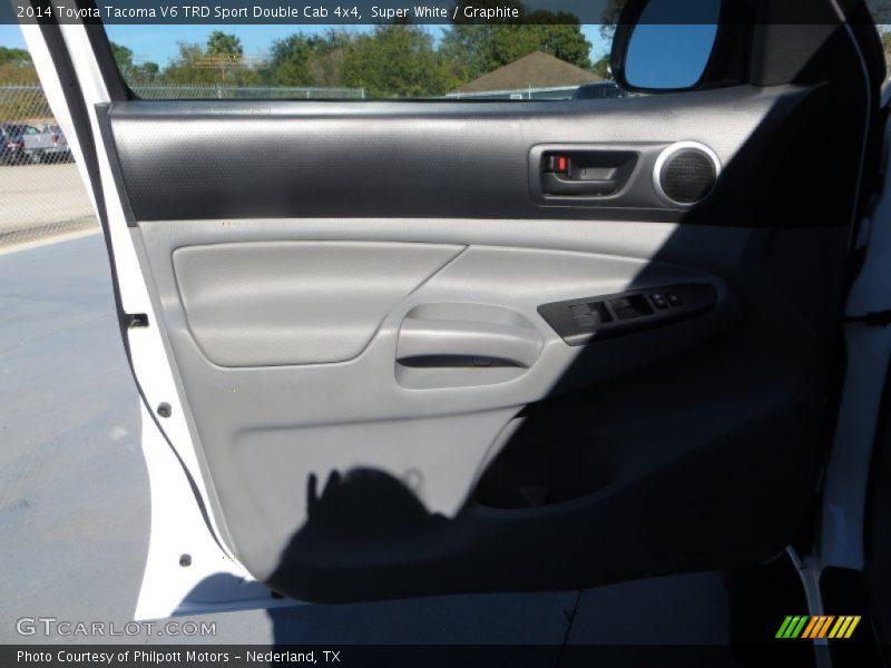 Super White / Graphite 2014 Toyota Tacoma V6 TRD Sport Double Cab 4x4