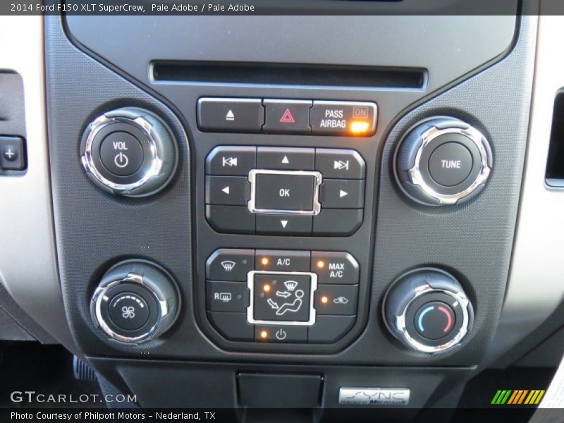Pale Adobe / Pale Adobe 2014 Ford F150 XLT SuperCrew