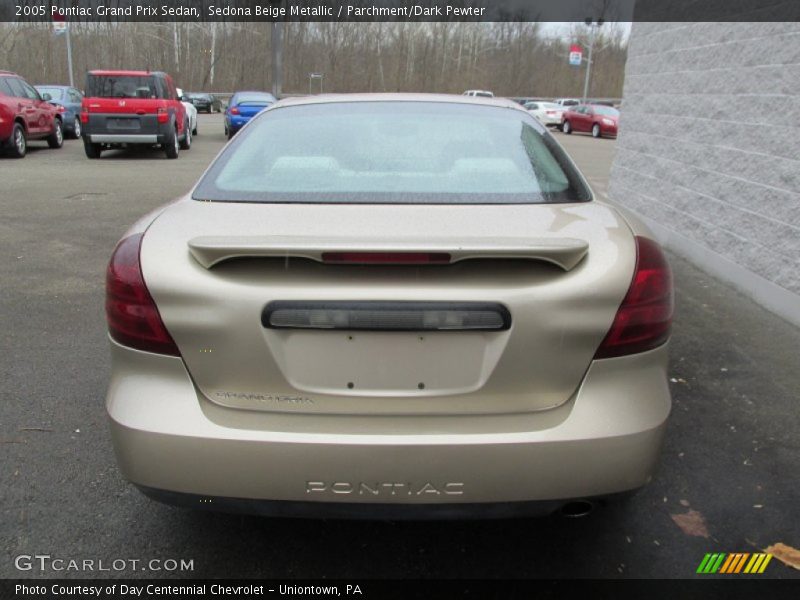 Sedona Beige Metallic / Parchment/Dark Pewter 2005 Pontiac Grand Prix Sedan